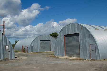 工业单位蓝色金属天空床单单元小屋栏杆瓦楞滚筒工程图片