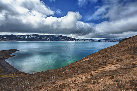 Oskjuvatn 奥斯丘瓦丁蓝色陨石风景天空火山口山脉高地地热火山图片