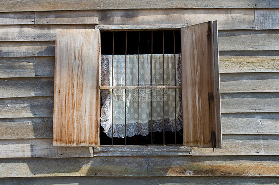 旧木屋窗口图片