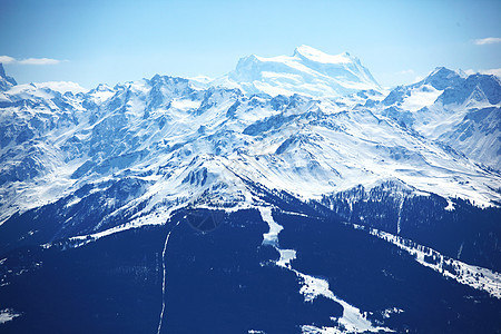 山上有高山阳光滑雪板全景冰川高度暴风雪滑雪季节运动冻结图片