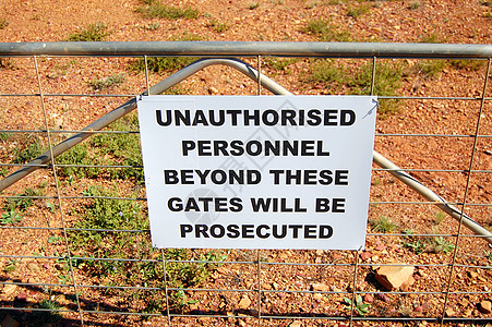 在澳大利亚的栅栏上示警标志图片