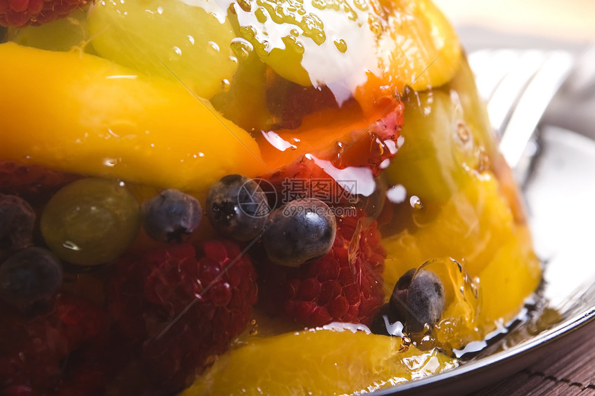 夏季贝里杰利泰瑞覆盆子食物红色陶罐甜点英语食谱水平水果醋栗图片