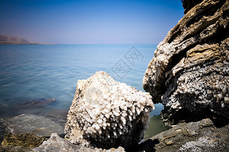 水晶盐死海矿物游客温泉岩石海景游泳治疗支撑药品图片