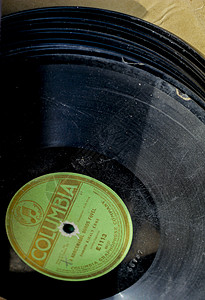 旧乙烯基图像插图留声机红色工作室金唱片唱歌音频圆圈塑料图片