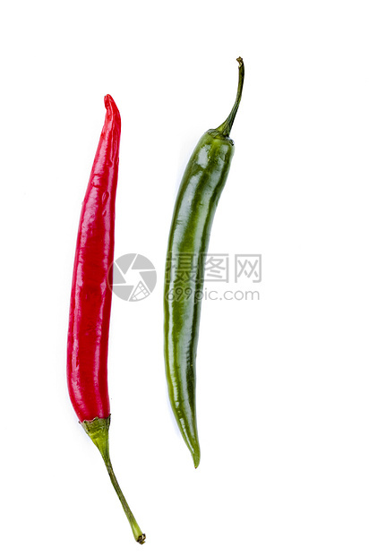 垂直隔离的红辣椒和绿辣椒香料食物绿色夫妻白色红色蔬菜图片