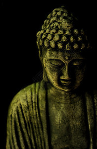 黑色背景上的佛教符号图片