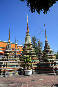 曼谷Wat Po的Stupas佛塔历史建筑佛教徒景点宗教寺庙旅游图片