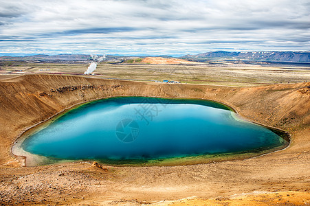 维蒂地标红色风景陨石蓝晶圆形地质学绿色火山蓝色图片