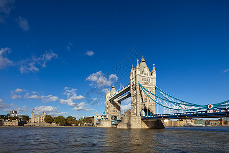 英国伦敦著名的塔大桥旅行游客王国纪念碑建筑学地标蓝色首都花岗岩运输图片