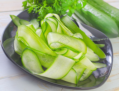 加黄瓜沙拉香料种子美食叶子蔬菜香菜小吃食物薄荷敷料图片