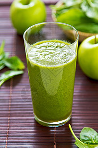 菠菜和苹果饮食食物水果排毒矿物芹菜果汁绿色奶昔橙汁图片
