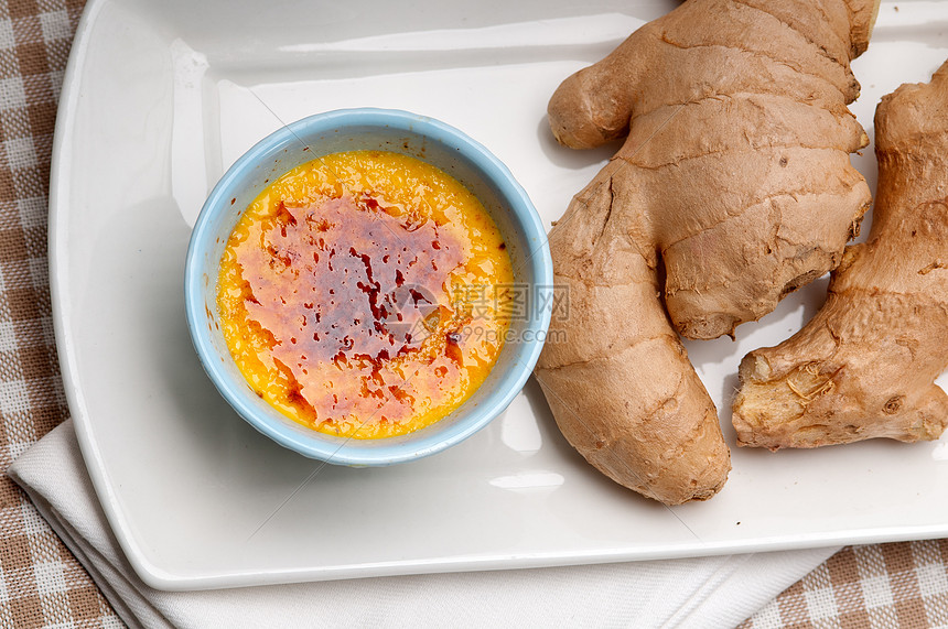 新鲜姜红饼干粗菜甜点奶油厨房糕点烹饪食物食谱植物香草香料焦糖图片