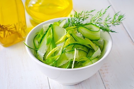 新鲜沙拉加黄瓜和绿菜午餐营养宏观敷料小吃产品水果食物草本植物蔬菜图片