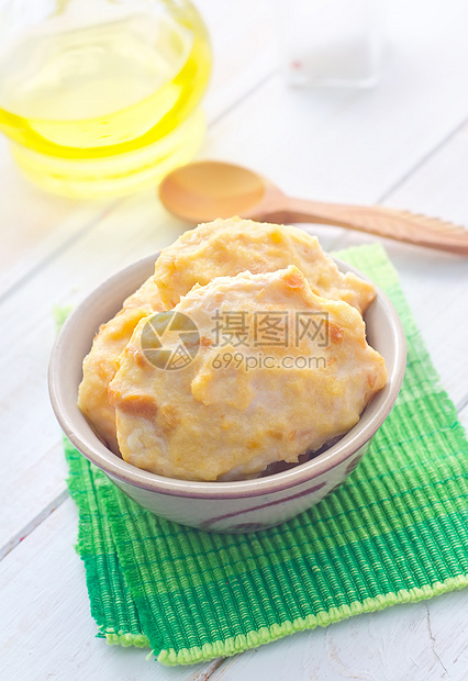 鸡肉新鲜小菜陶器羊肉食谱食物芳香香菜猪肉蔬菜厨房早餐图片