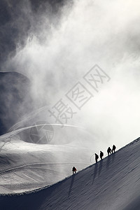 阿尔卑斯人自律登山者风险团队冒险首脑旅行环境冻结高清图片