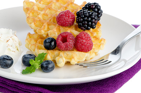 新鲜果子卷饼薄荷早餐叶子糖浆季节覆盆子甜点水果蔬菜营养图片