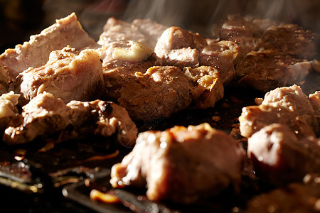 肉在BBQ上烤箱食物烹饪牛肉盘子厨房炙烤餐厅烘烤食欲图片