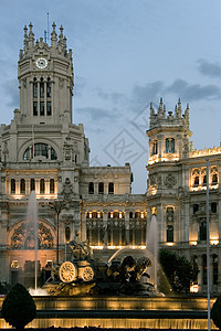 西班牙马德里Cibeles广场历史喷泉历史性日落旅行建筑光照正方形信件旅游图片