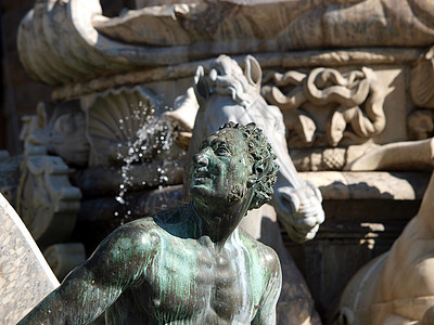 位于意大利佛罗伦萨Signoria广场的海王星喷泉雕塑领主马匹雕像广场双锥水螅艺术图片