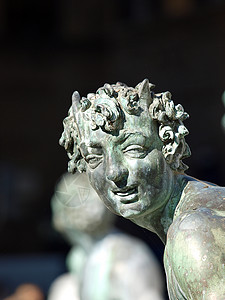 佛罗伦萨州的海王星喷泉领主艺术马匹雕塑双锥水螅雕像广场图片