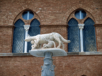 锡耶纳  母狼专栏艺术旅行宗教柱子地标教会石头雕像大教堂雕塑图片