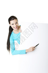 女人用笔写在空白板上助手职业人士海报广告牌商业教育标语手臂生意人图片