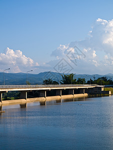 Mae Suay水库 泰国清莱国家宝塔驾驶运输森林路线农村假期虹膜墙纸图片