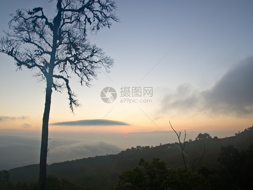 清莱泰国长江山升起日光蓝色天气天空农村墙纸日落山景旅行运输旅游图片