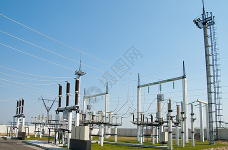 高压分电站的一部分变压器植物天空电路设施网络基础设施绝缘平台电气图片