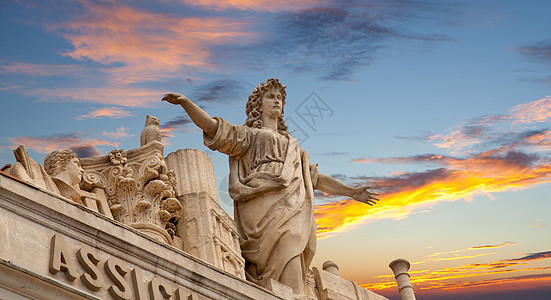天空的雕像力量双臂大理石旅游艺术财富文化纪念碑建筑学女性图片