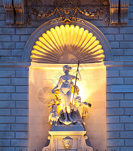 金星雕像 里雅斯特荣誉神话艺术文化日落旅行天空雕塑城市旅游图片