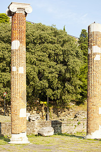 圣吉斯托罗马废墟 里雅斯特庭院离子古董考古展示城堡砖柱艺术城墙保险图片