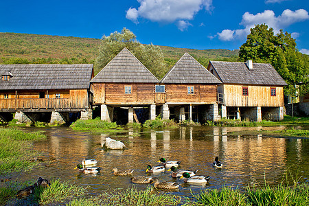河源建筑反射公园农村木头蓝色石头村庄国家木材图片