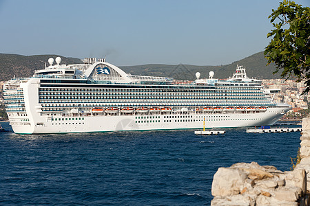 港口的客轮海洋娱乐航程甲板旅游运输奢华码头衬垫渡船图片