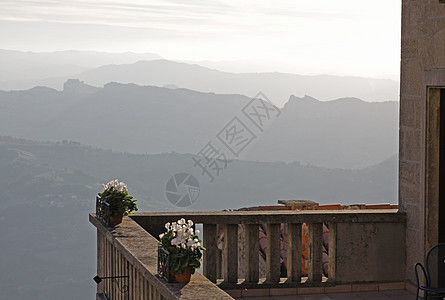 圣马力诺 Balcony背景图片