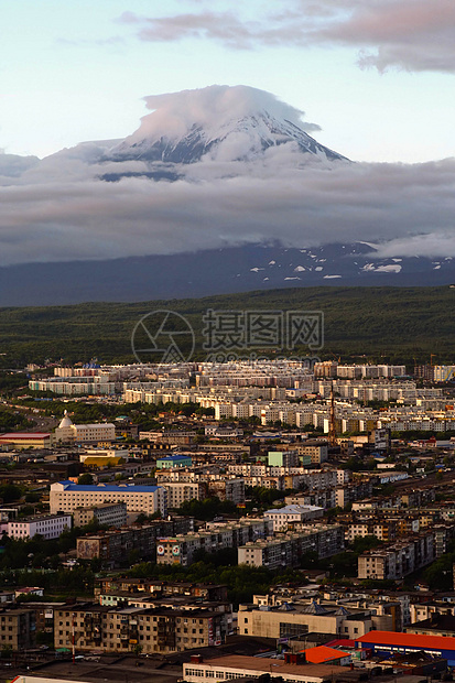 城市和伏尔卡诺日落岩石天空旅行公园航程白色假期建筑物顶峰图片