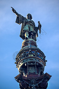 西班牙巴塞罗那纪念物指点雕像图片