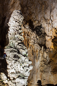 巨洞 斯哥尼科 里雅斯特矿物柱子岩石编队石灰石大道勘探阴影钟乳石洞穴图片
