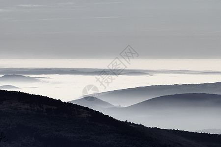 福吉山丘天空地平线薄雾墙纸全景蓝色山脉阴霾图片