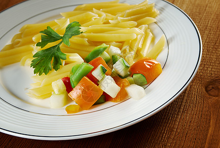 美味的通心面食物西红柿桌子创造力菜板宏观照片美食烹饪素菜图片