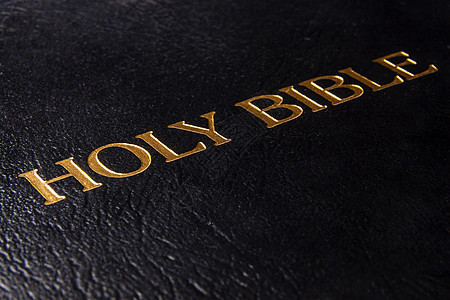 黑皮圣经活着皮革金色信仰宗教黑色字母图片