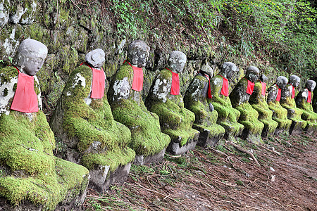 日本地藏宗教菩萨文化石头雕塑寺庙地标雕像苔藓图片
