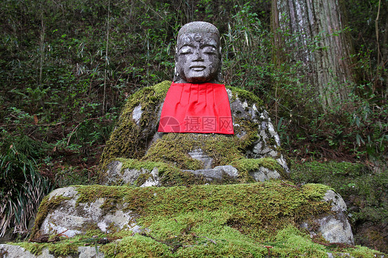 日本Nikko文化观光宗教旅游红色佛教徒雕塑寺庙石头旅行图片