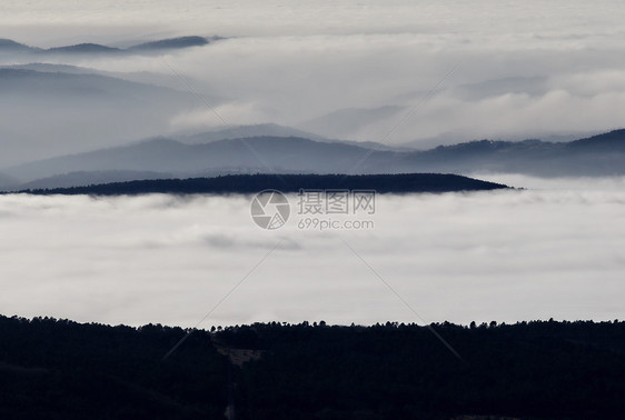 福吉山丘全景地平线阴霾山脉薄雾蓝色天空墙纸图片