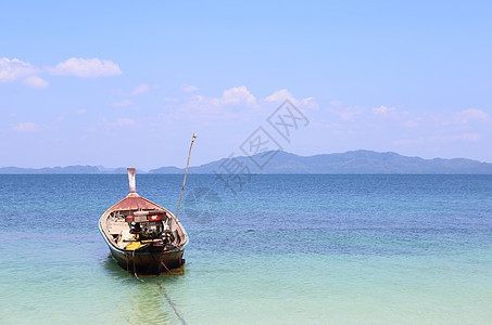 清水和蓝天空 泰国利普岛旅游旅行支撑海景晴天蓝色地平线珊瑚海岸岩石图片