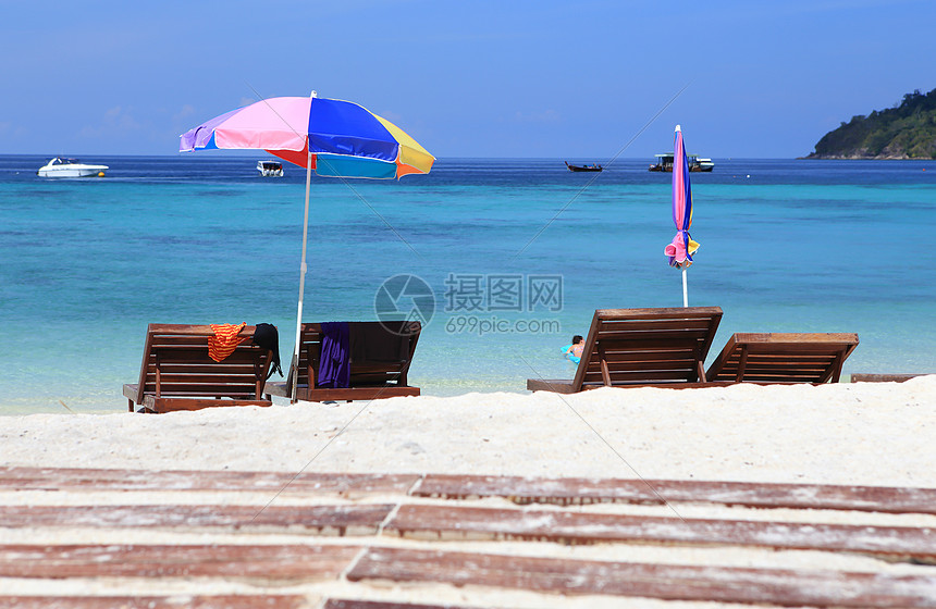 泰国利佩岛的海滩家具组装天空天堂尾巴岩石珊瑚娱乐悬崖旅行风景海岸图片