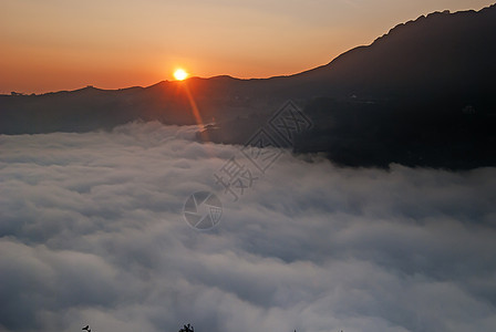 中国元阳帝的美丽风景林业山脉农业树木金光旅游图片