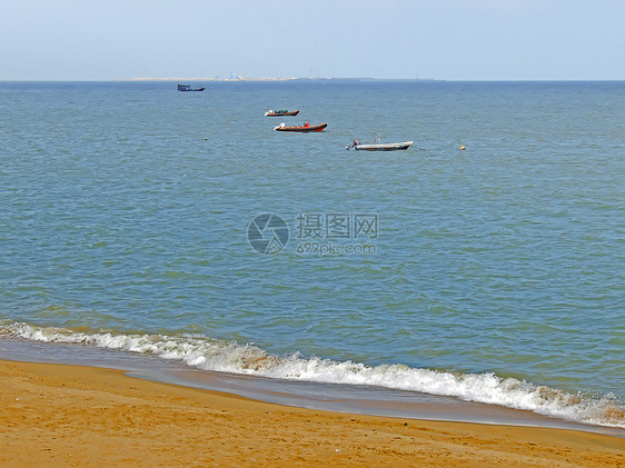 蓝色天空和海沙滩的背景图像冲浪季节旅行地平线旅游海岸太阳风景热带海洋图片