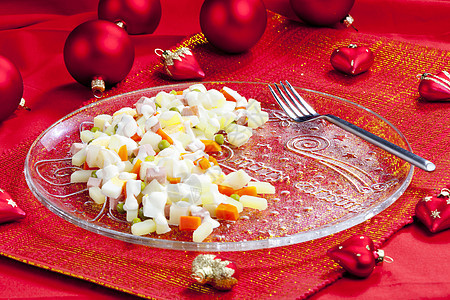 捷克传统圣诞马铃薯沙拉沙拉营养内饰膳食食物蔬菜静物菜肴盘子美食图片
