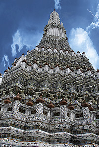 泰国寺庙和天空颜色艺术旅游城市太阳佛教徒旅行建筑学建筑神社地标图片